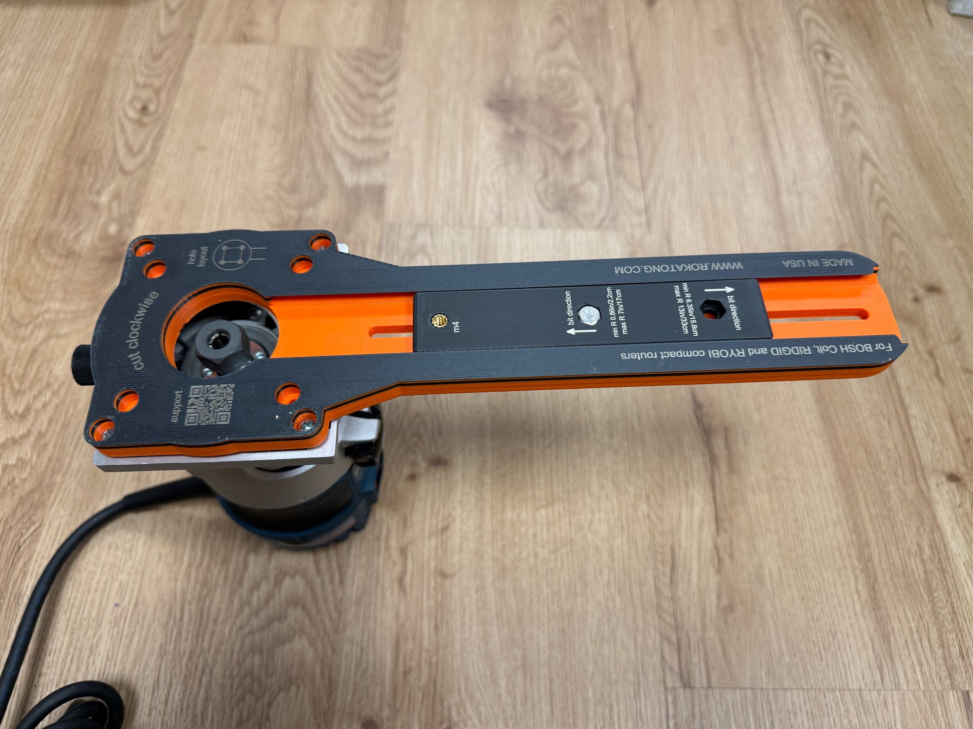 BOSCH Compact Router Circle Jig: Carbon Fiber Reinforced Base (Router not included)